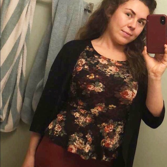 Meet your Posher, Stevi - Picture 3 of 4